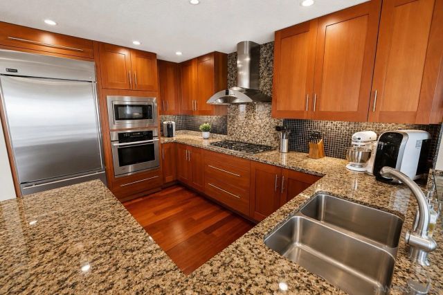 1205 Pacific Hwy 2906, San Diego, CA 92101