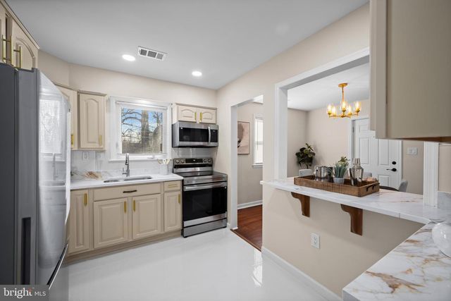 8711 WINDSOR MILL, Windsor Mill, MD 21244