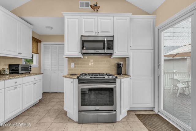 39 8th Avenue, Seaside Park, NJ 08752
