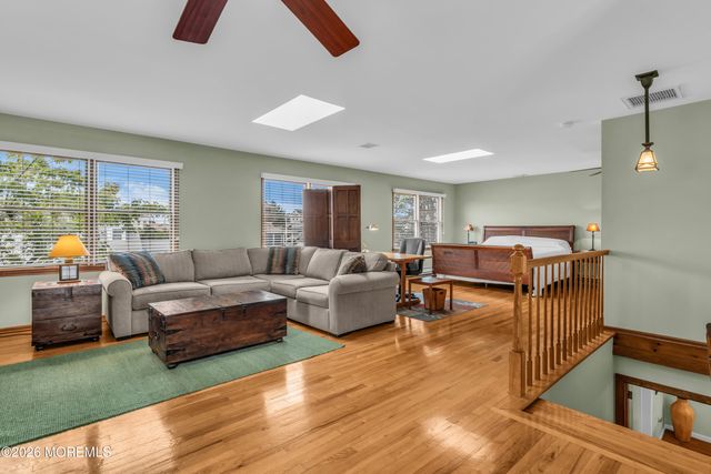 39 8th Avenue, Seaside Park, NJ 08752