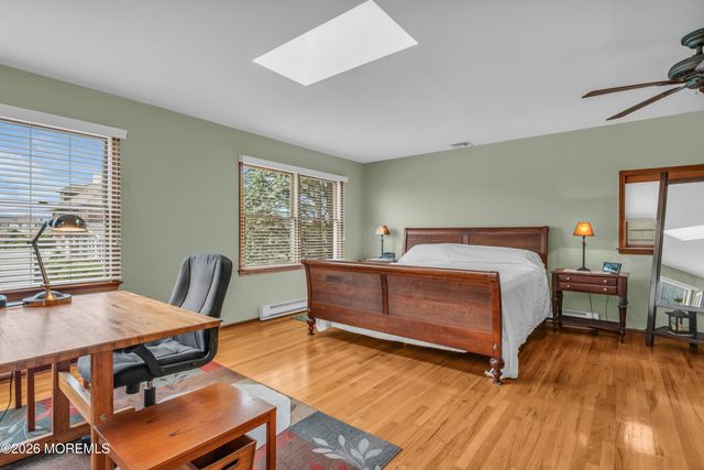 39 8th Avenue, Seaside Park, NJ 08752