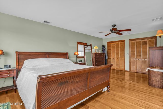 39 8th Avenue, Seaside Park, NJ 08752