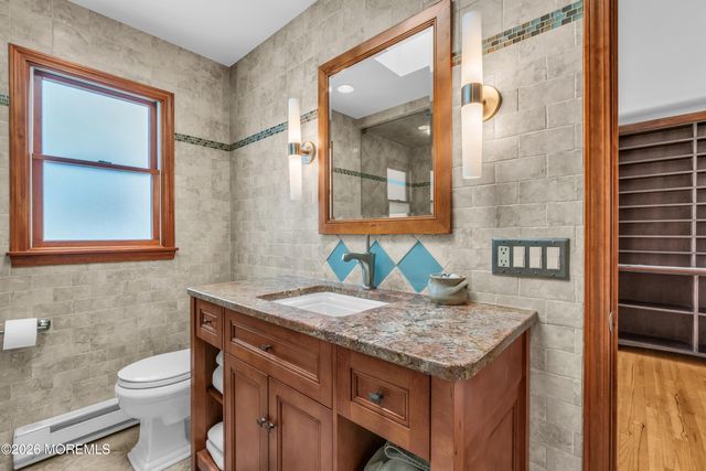39 8th Avenue, Seaside Park, NJ 08752