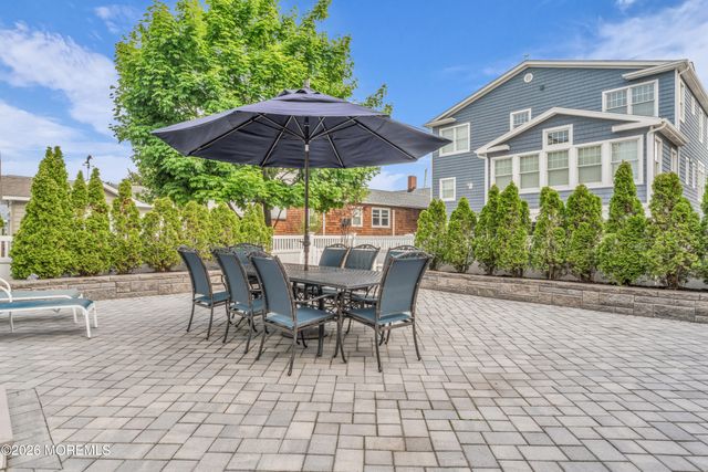 39 8th Avenue, Seaside Park, NJ 08752