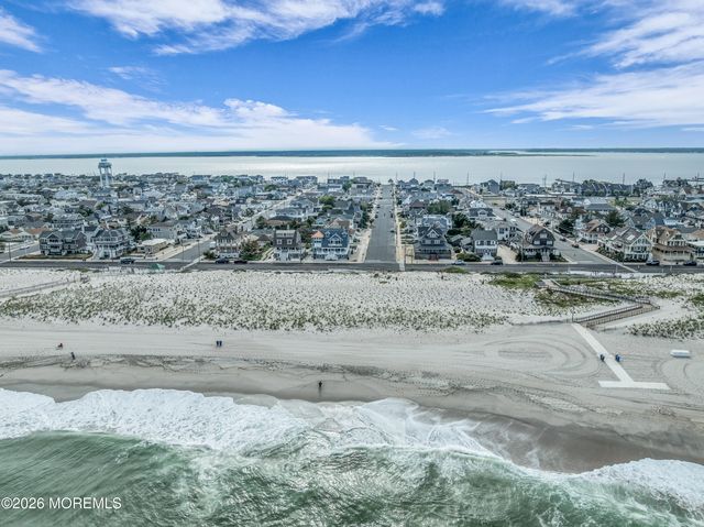 39 8th Avenue, Seaside Park, NJ 08752