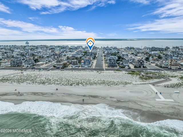 39 8th Avenue, Seaside Park, NJ 08752