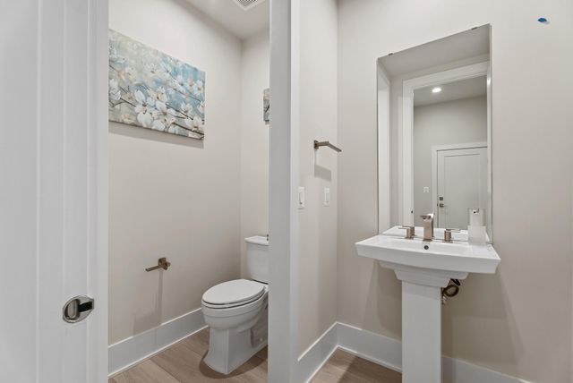 12444 POTOMAC HUNT RD, North Potomac, MD 20878
