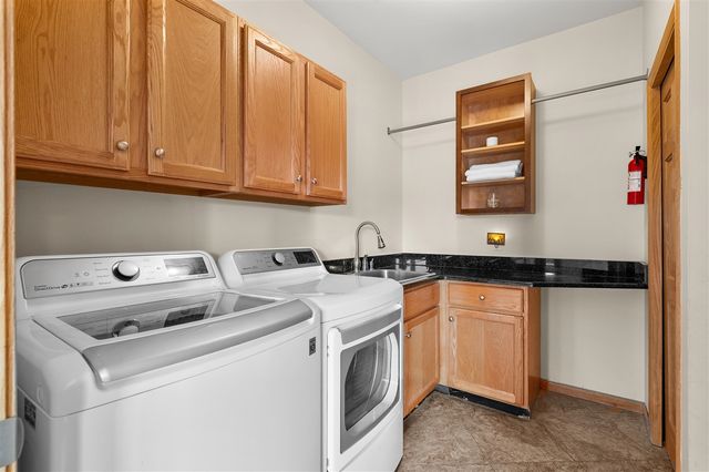 22873 Cherry Hill Court, Mattawan, MI 49071
