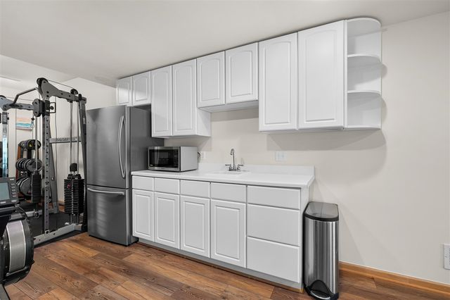 22873 Cherry Hill Court, Mattawan, MI 49071