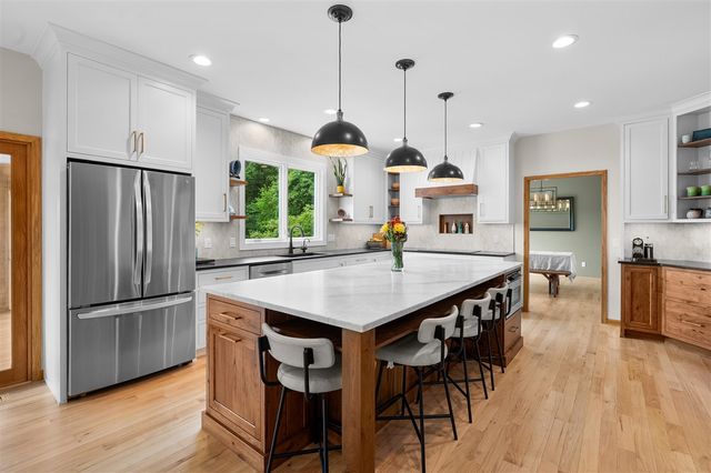 22873 Cherry Hill Court, Mattawan, MI 49071