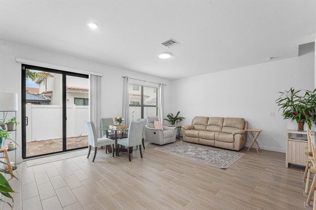 1011 WILLOW Place, Riviera Beach, FL 33410