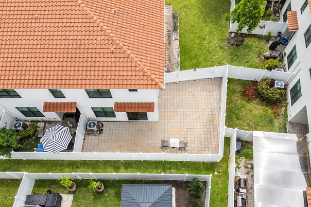 1011 WILLOW Place, Riviera Beach, FL 33410