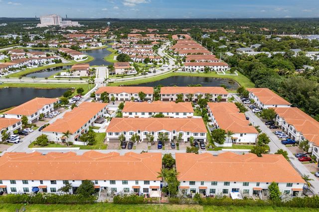 1011 WILLOW Place, Riviera Beach, FL 33410