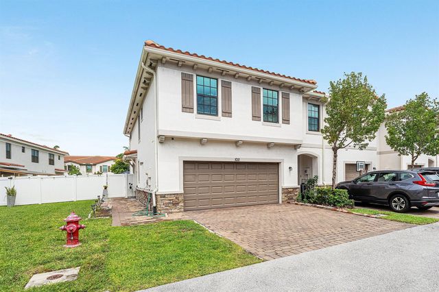 1011 WILLOW Place, Riviera Beach, FL 33410