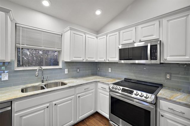 806 SAN SALVADOR DRIVE, The Villages, FL 32159