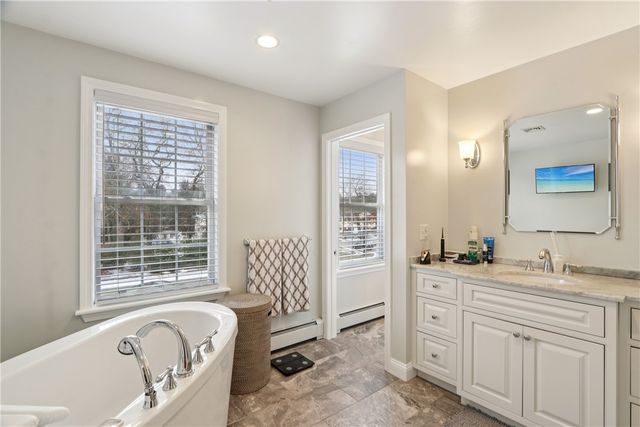 13 Orchid Trail, Coventry, RI 02816