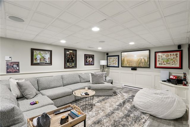 13 Orchid Trail, Coventry, RI 02816