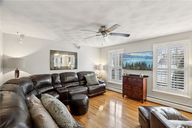 13 Orchid Trail, Coventry, RI 02816