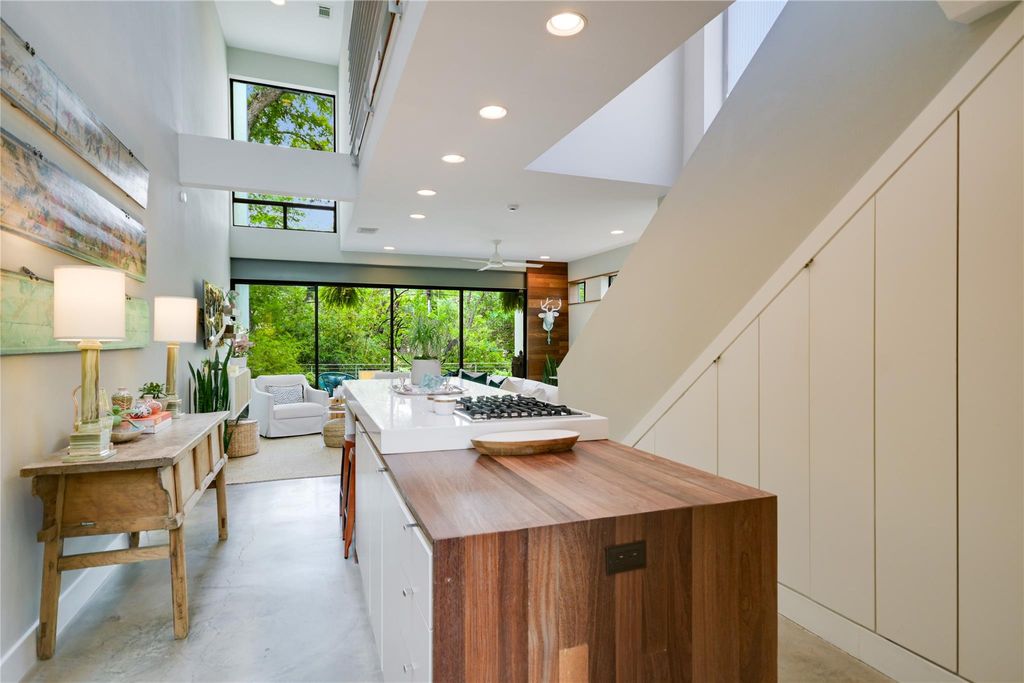 1715 Giles ST A, Austin, TX 78722