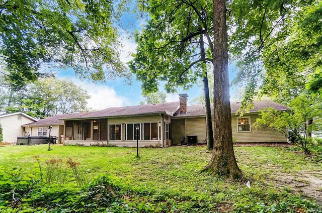 10424 Paw Paw Drive, Fort Wayne, IN 46804