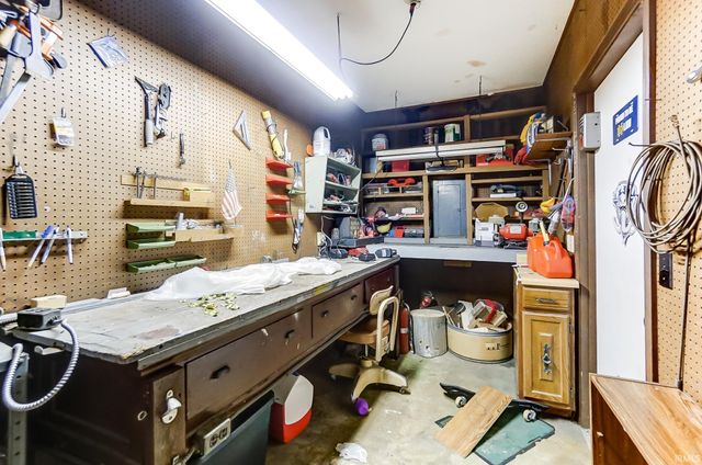 10424 Paw Paw Drive, Fort Wayne, IN 46804