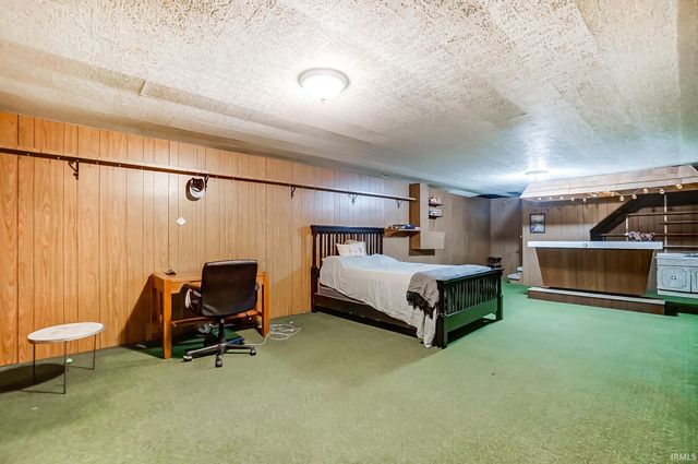 10424 Paw Paw Drive, Fort Wayne, IN 46804