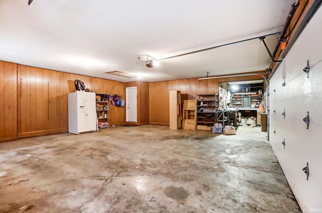 10424 Paw Paw Drive, Fort Wayne, IN 46804