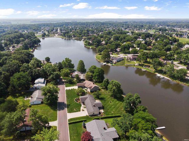 10424 Paw Paw Drive, Fort Wayne, IN 46804