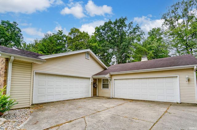 10424 Paw Paw Drive, Fort Wayne, IN 46804