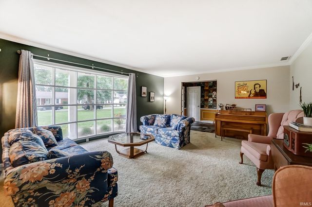 10424 Paw Paw Drive, Fort Wayne, IN 46804