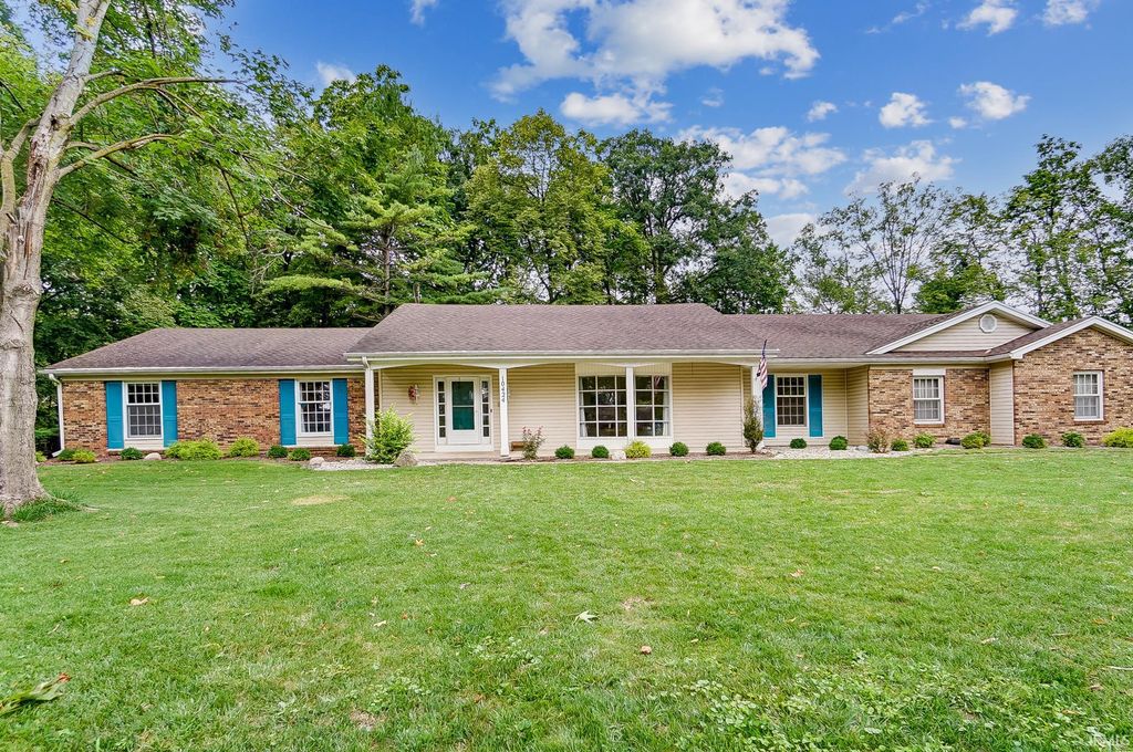 10424 Paw Paw Drive, Fort Wayne, IN 46804