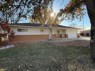 338 W James Street, Francesville, IN 47946