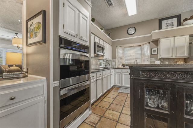 4433 Carolina Street, Grand Prairie, TX 75052