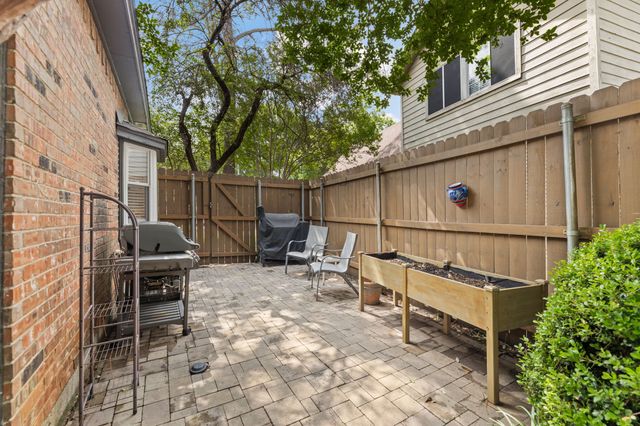 4433 Carolina Street, Grand Prairie, TX 75052