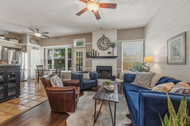 4433 Carolina Street, Grand Prairie, TX 75052