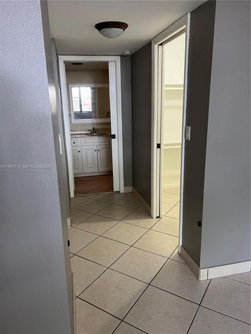 10845 SW 112th Ave 107, Miami, FL 33176