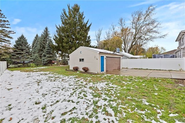 380 Roncroff Drive, North Tonawanda, NY 14120