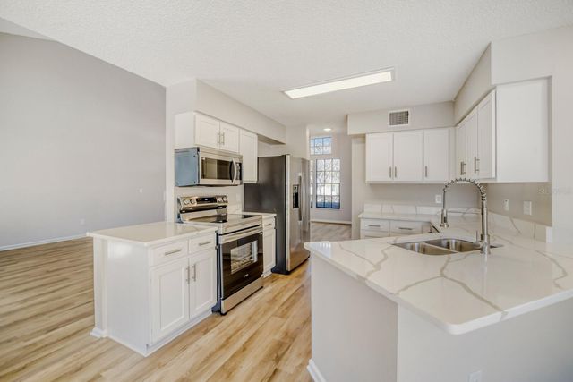 239 DEMPSEY WAY, Orlando, FL 32835