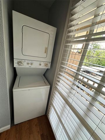 714 Bering Drive 36, Houston, TX 77057