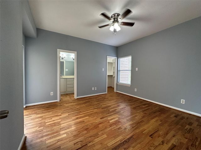 714 Bering Drive 36, Houston, TX 77057