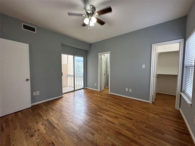 714 Bering Drive 36, Houston, TX 77057