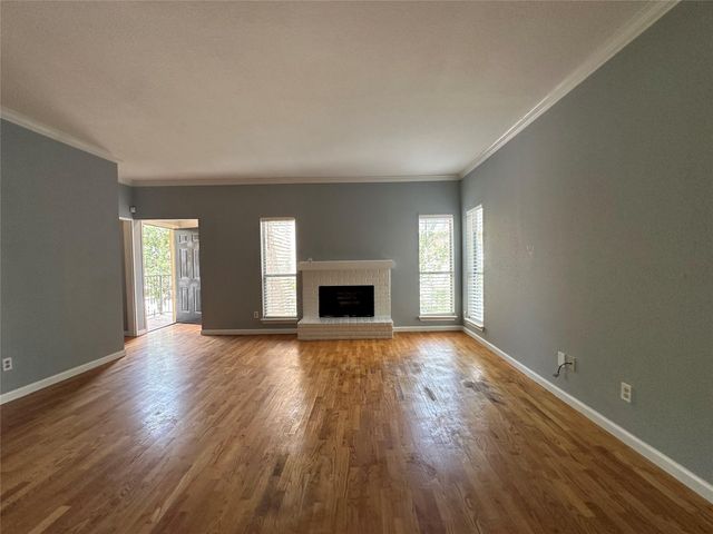 714 Bering Drive 36, Houston, TX 77057
