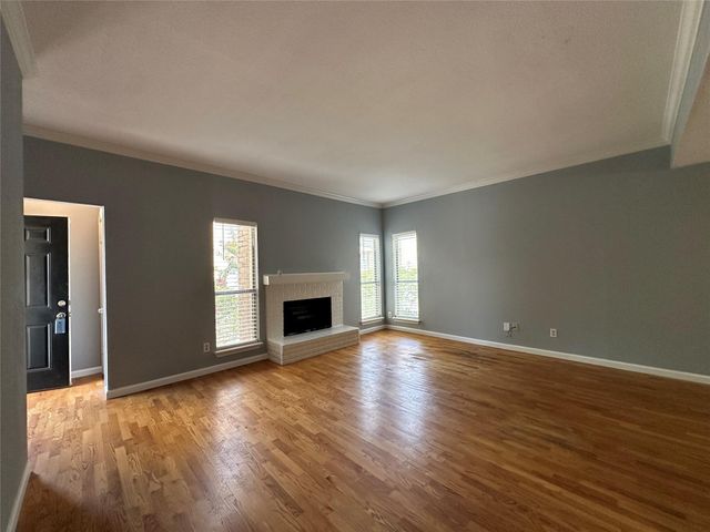 714 Bering Drive 36, Houston, TX 77057
