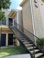 714 Bering Drive 36, Houston, TX 77057