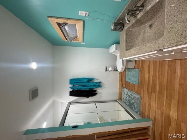 2390 Wrights Lodge Road, St Clair, MO 63077