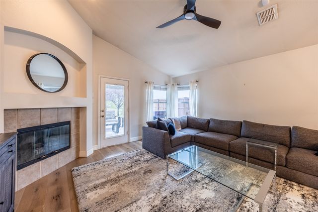 11038 Mansfield Drive, Frisco, TX 75035