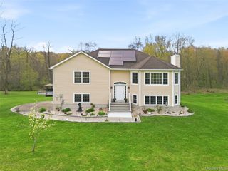 199 Old Sylvan Lake Road, Hopewell Junction, NY 12533