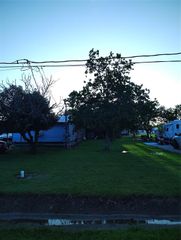 000 5th Street, San Leon, TX 77539