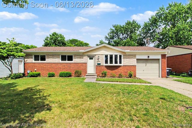 14242 Park Street, Livonia, MI 48154