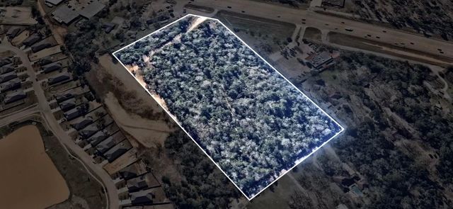 5030-1 W Davis St, Conroe, TX 77304